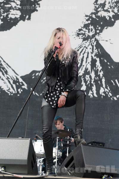 THE KILLS - 2018-06-24 - PARIS - Hippodrome de Longchamp - Paris - Alison Nicole Mosshart